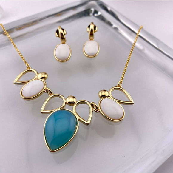 Natural Mother of Pearl & Blue Agate Earring & Necklace Set - Picture 5 of 9